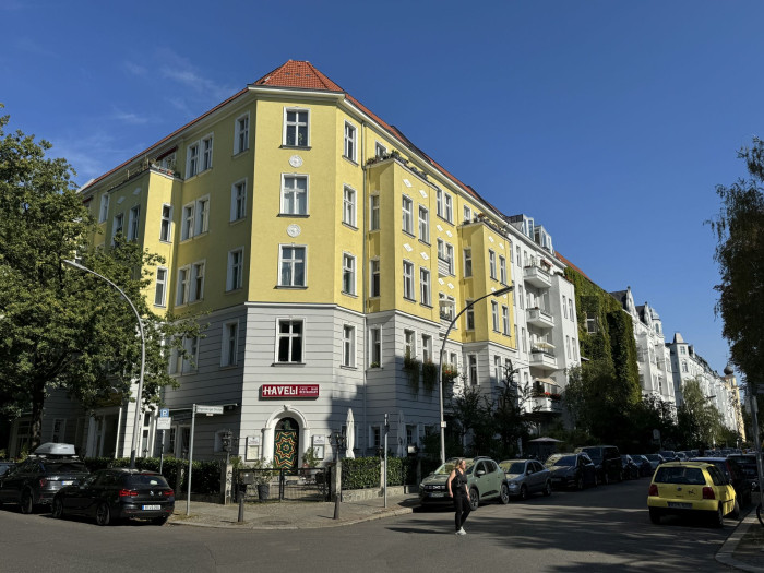 Dank Digitalzoom ist auch eine Standardbrennweite von 28 mm ...